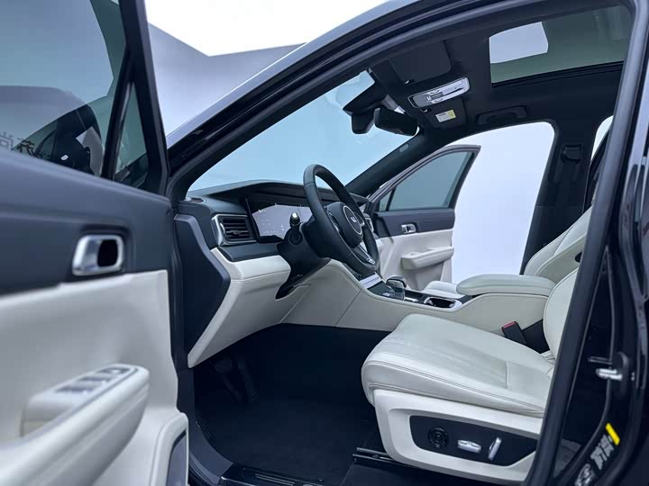 Фото 12 - LiXiang One