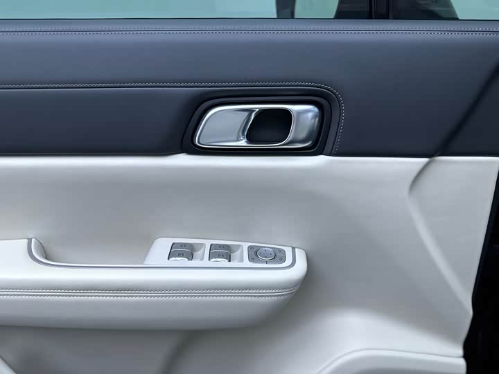 Фото 13 - LiXiang One