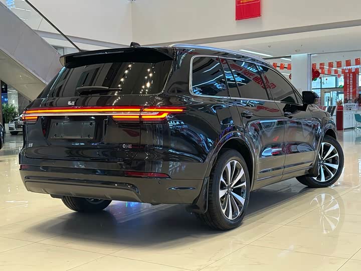 Фото 5 - LiXiang One