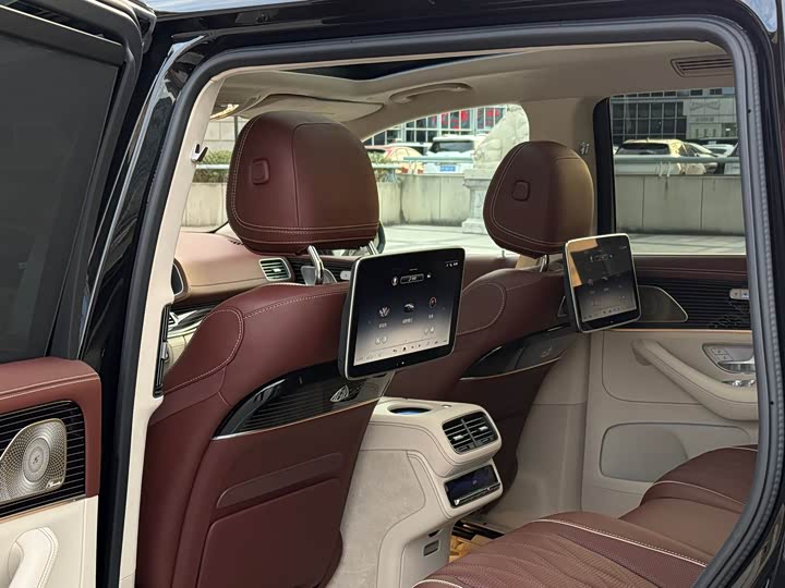 Фото 12 - Mercedes-Benz Maybach GLS