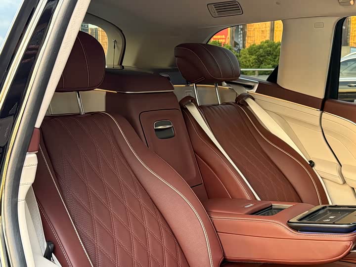 Фото 16 - Mercedes-Benz Maybach GLS