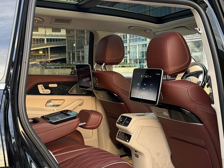 Фото 17 - Mercedes-Benz Maybach GLS