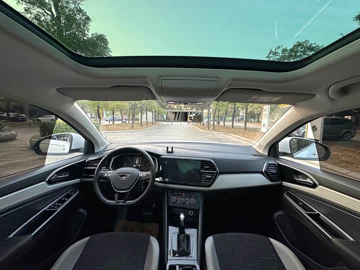 Фото 13 - Jetta VS7