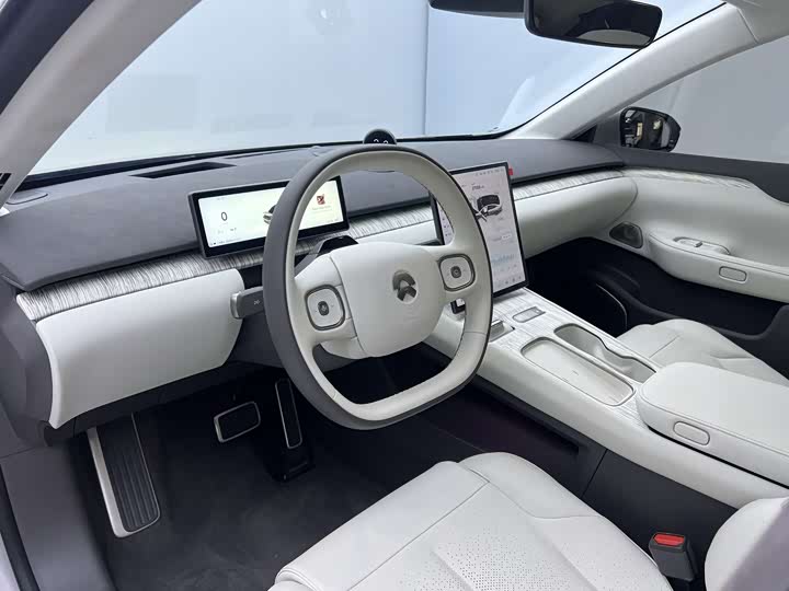 Фото 14 - Nio ET7