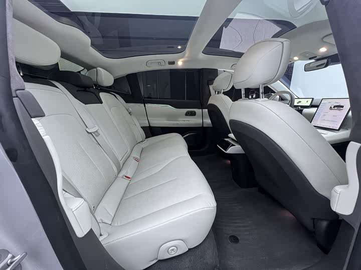 Фото 19 - Nio ET7