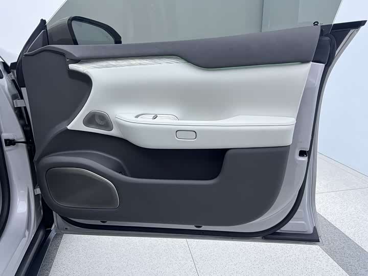 Фото 26 - Nio ET7