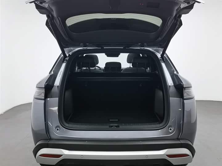 Фото 16 - BYD Song L DM-i Hybrid