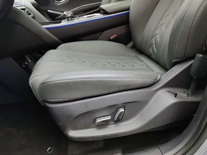 Фото 20 - BYD Song L DM-i Hybrid