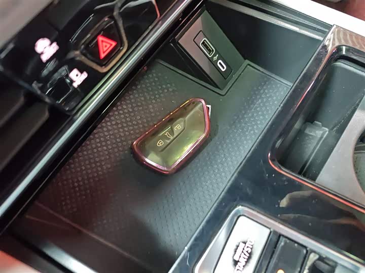 Фото 9 - Volkswagen Teramont Pro