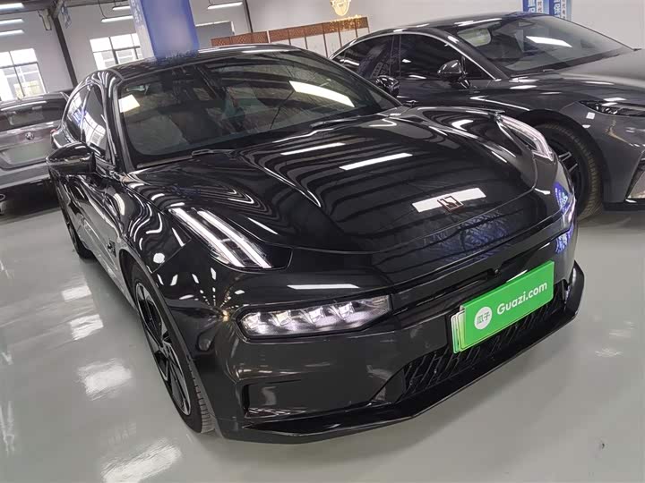 Фото 4 - Zeekr 001