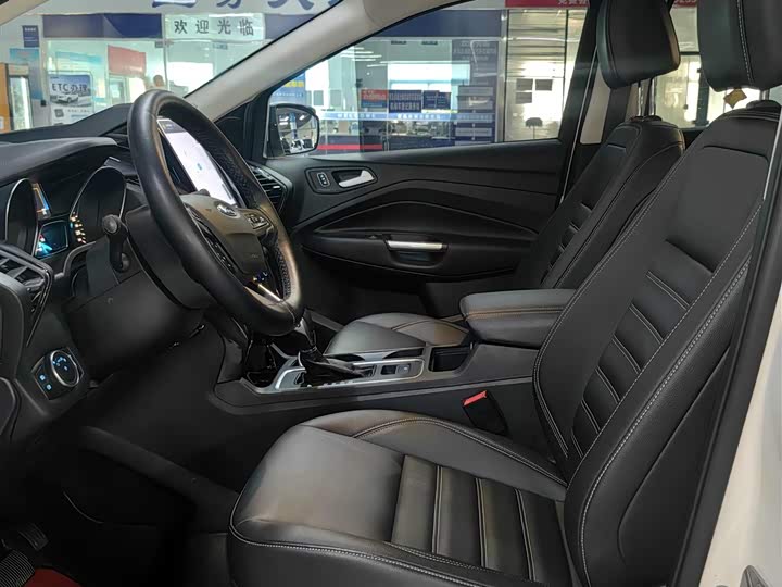 Фото 14 - Ford Escape (Kuga)