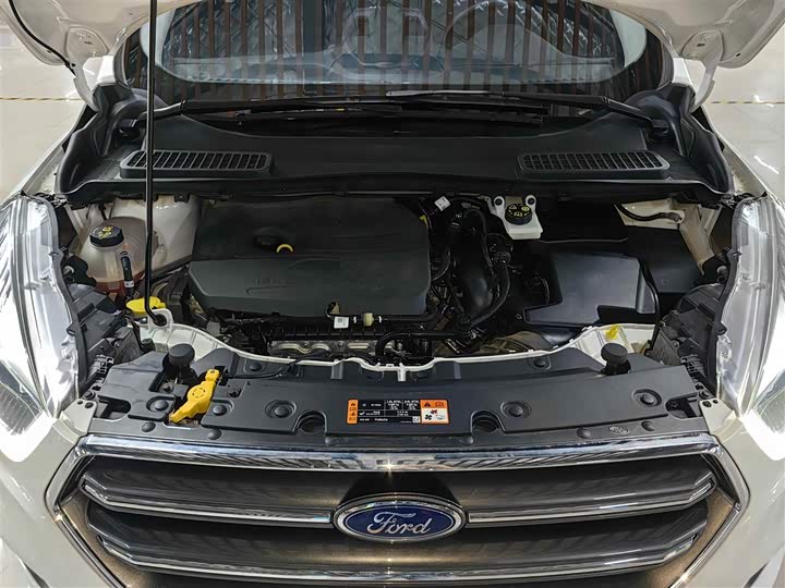 Фото 24 - Ford Escape (Kuga)