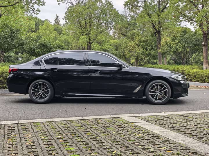 Фото 4 - BMW 5 Series