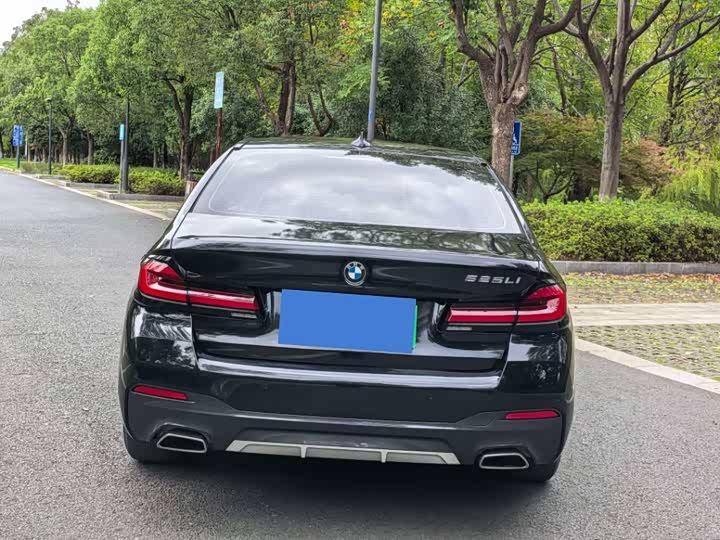 Фото 6 - BMW 5 Series