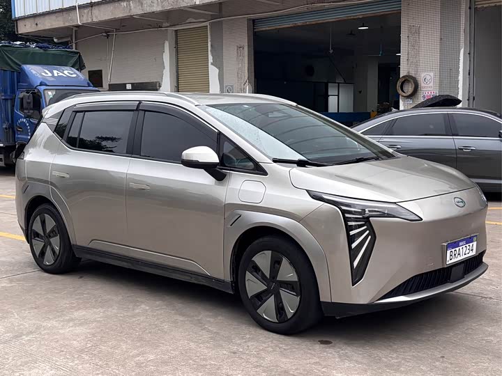 Фото 3 - GAC Aion Y