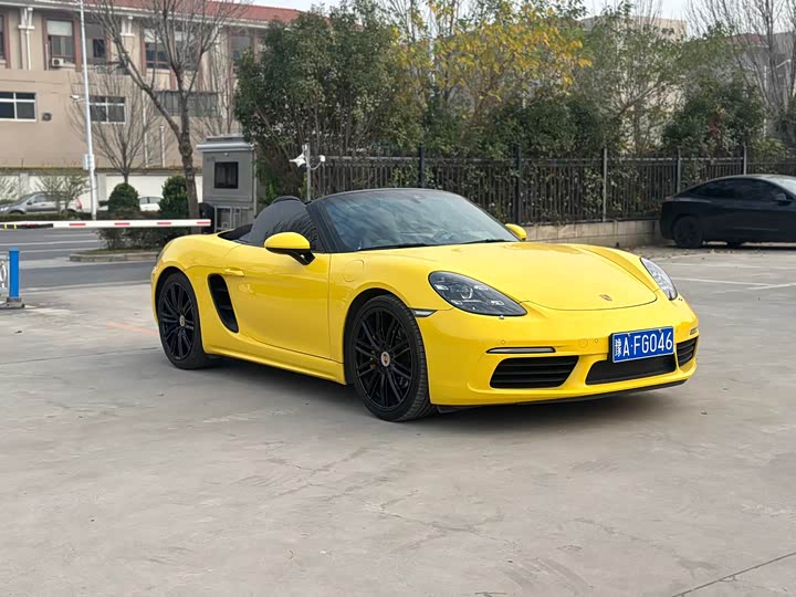 Фото 2 - Porsche 718