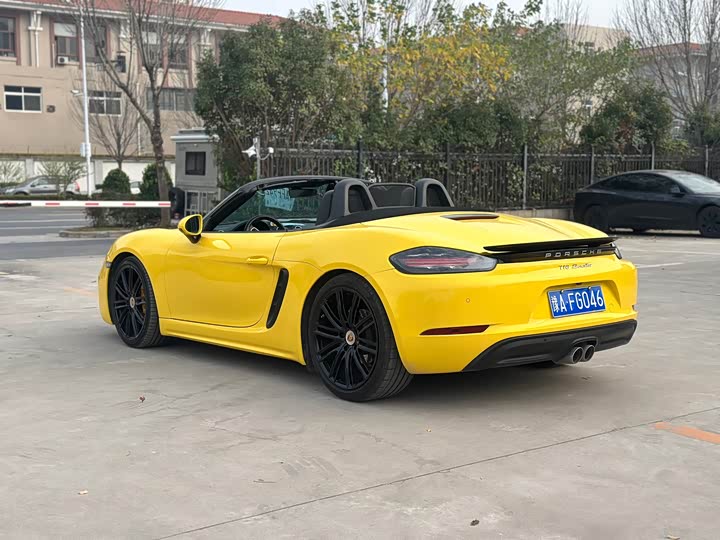 Фото 7 - Porsche 718