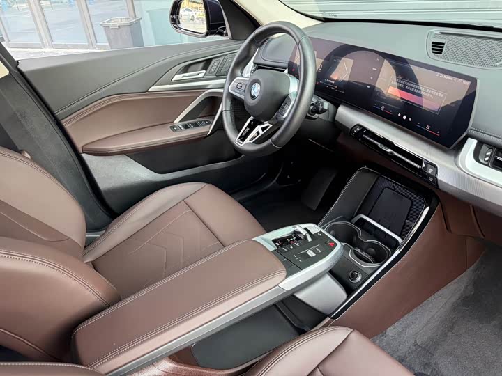 Фото 10 - BMW X1