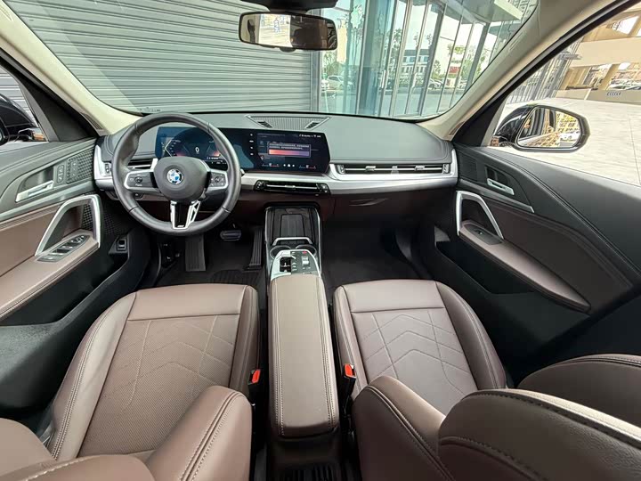 Фото 13 - BMW X1