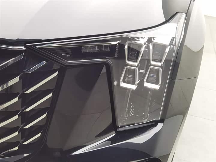 Фото 7 - GAC Trumpchi GS8