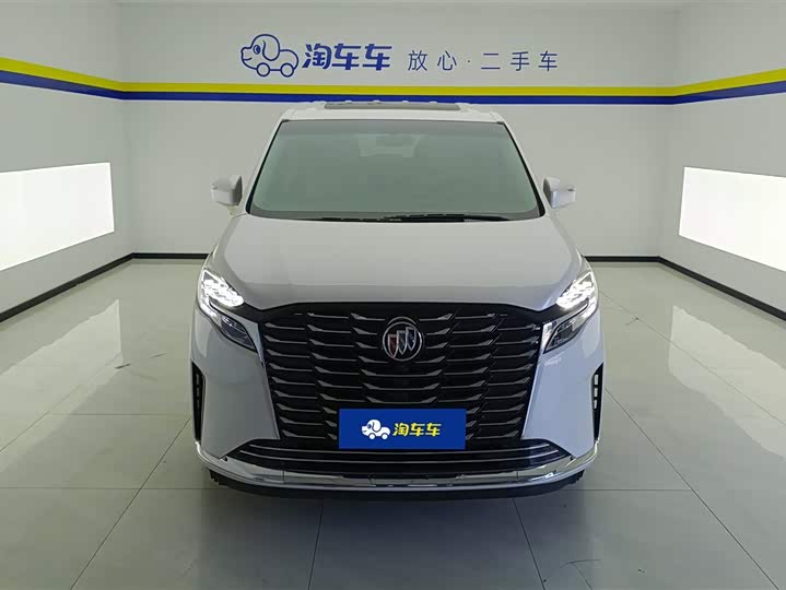 Фото 2 - Buick GL8 ES