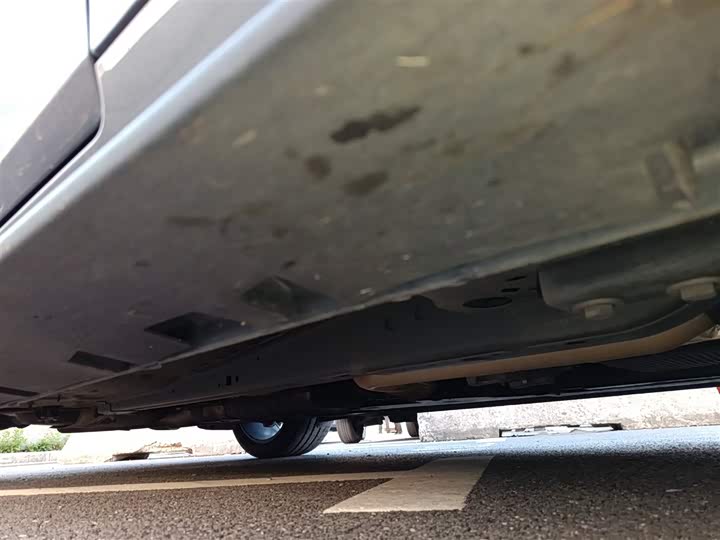 Фото 15 - Ford Mustang