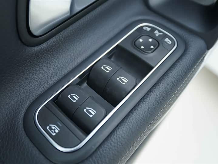 Фото 10 - Mercedes-Benz A-Class