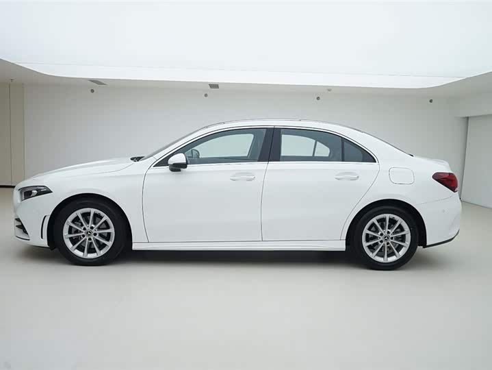 Фото 3 - Mercedes-Benz A-Class