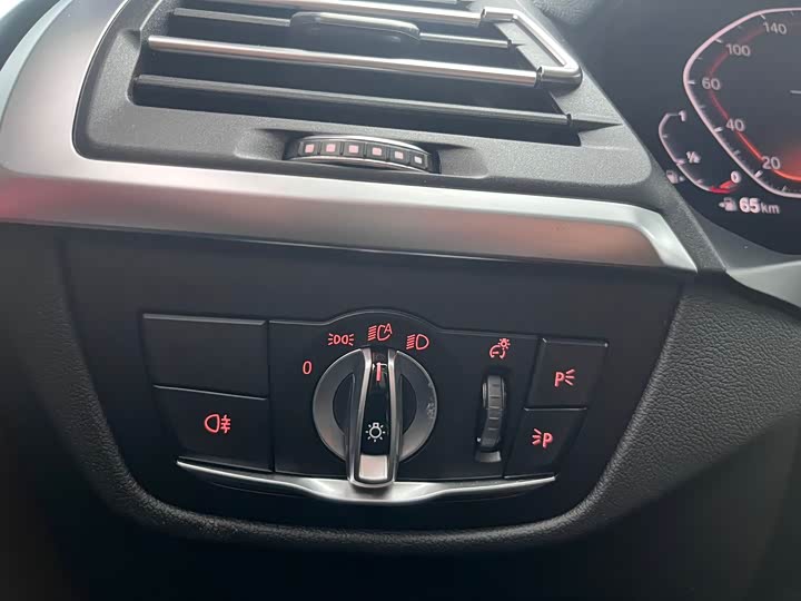 Фото 12 - BMW X4