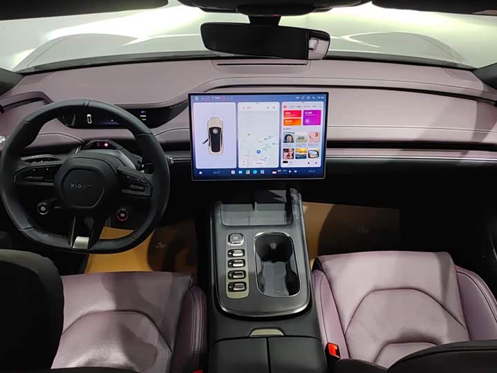 Фото 12 - Xiaomi SU7