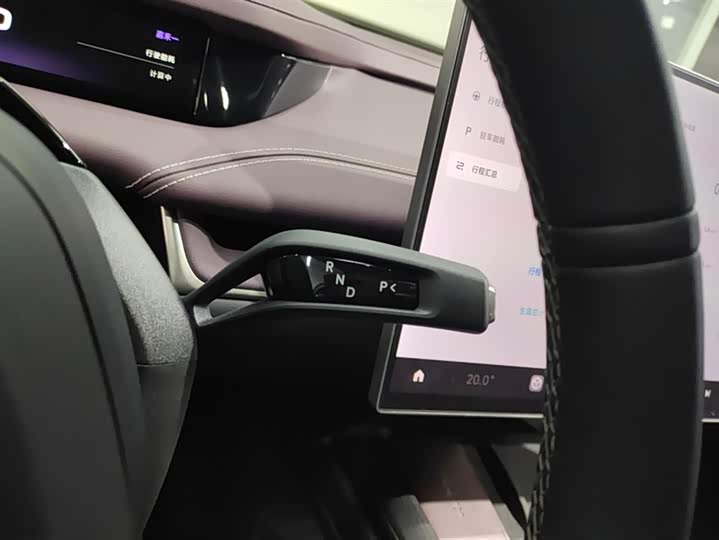 Фото 16 - Xiaomi SU7