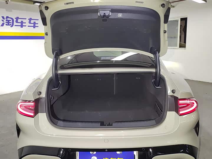 Фото 4 - Xiaomi SU7