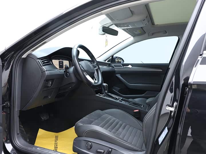 Фото 10 - Volkswagen Magotan