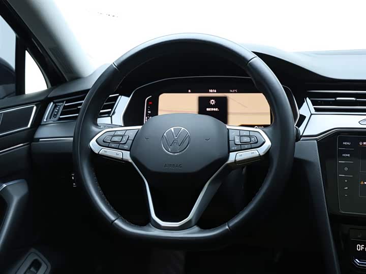 Фото 16 - Volkswagen Magotan