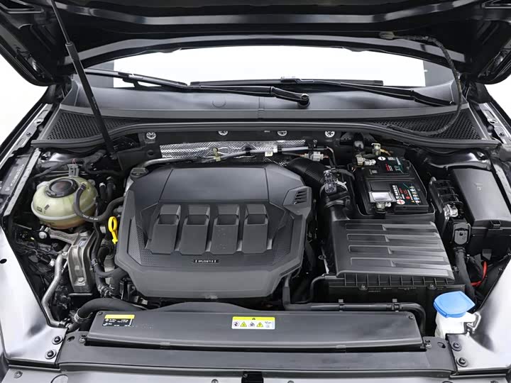 Фото 17 - Volkswagen Magotan