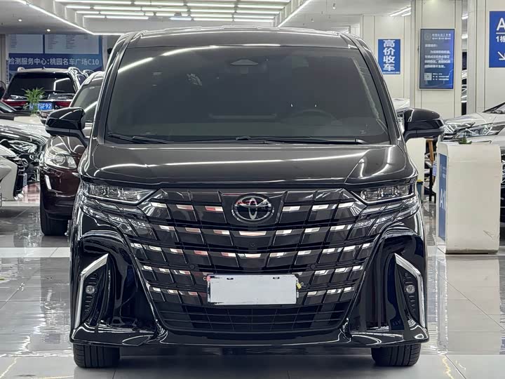 Фото 2 - Toyota Alphard
