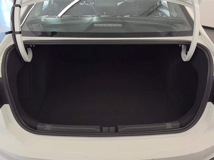 Фото 4 - Volkswagen Lavida