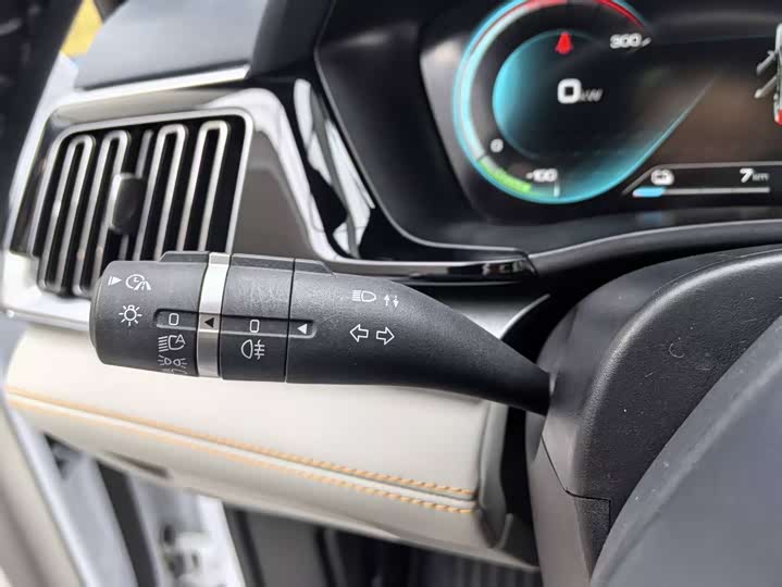 Фото 19 - BYD Song Plus Hybrid/EV