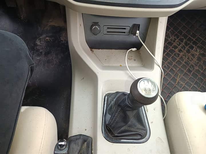 Фото 7 - Dongfeng Forthing Lingzhi M5