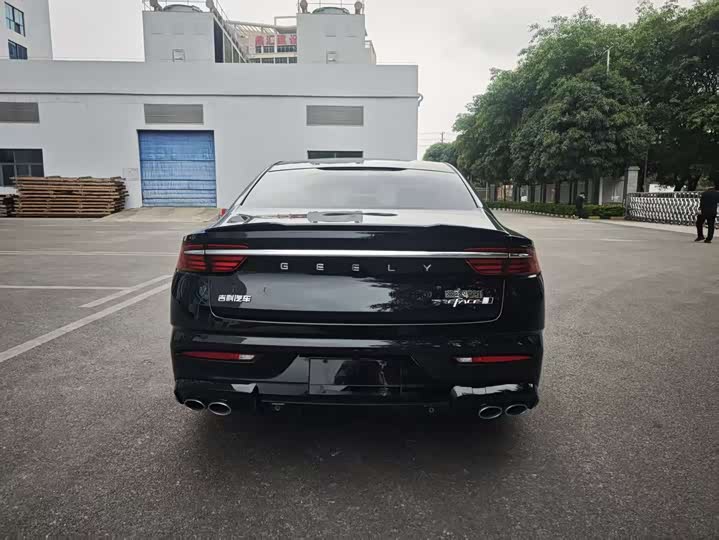 Фото 6 - Geely Preface