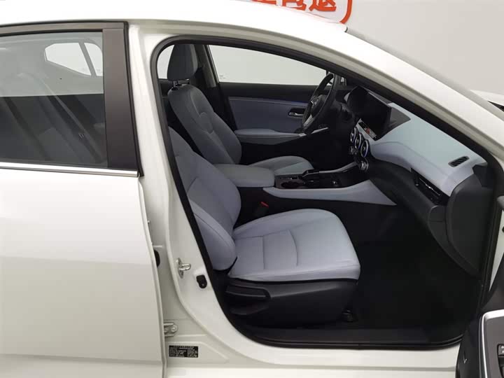 Фото 23 - Nissan Sylphy