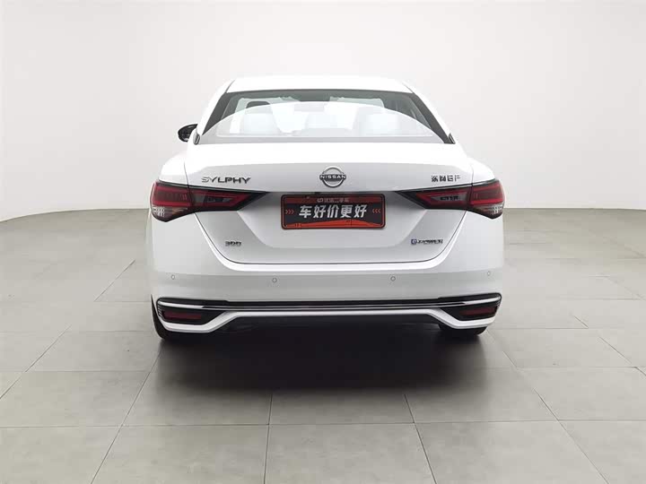 Фото 4 - Nissan Sylphy