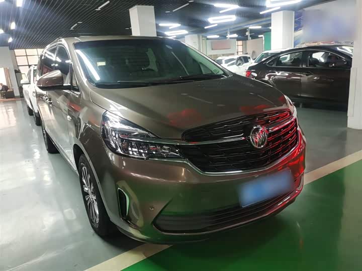 Фото 4 - Buick GL8 ES