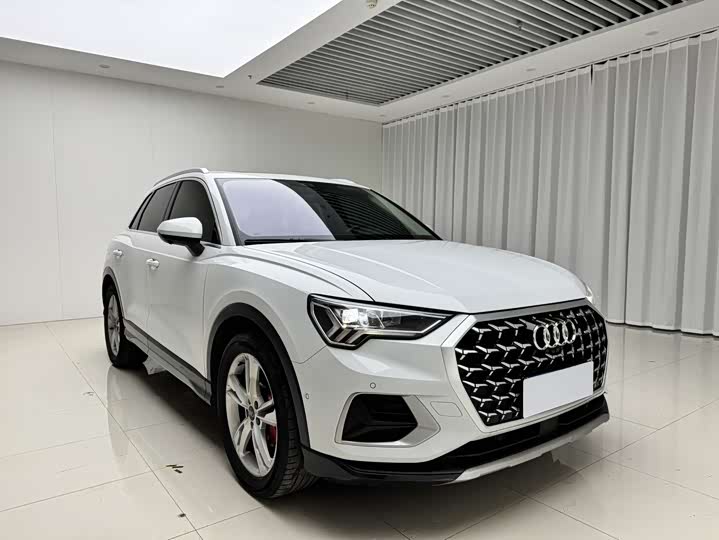 Фото 3 - Audi Q3