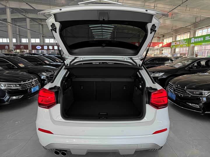 Фото 19 - Audi Q2L