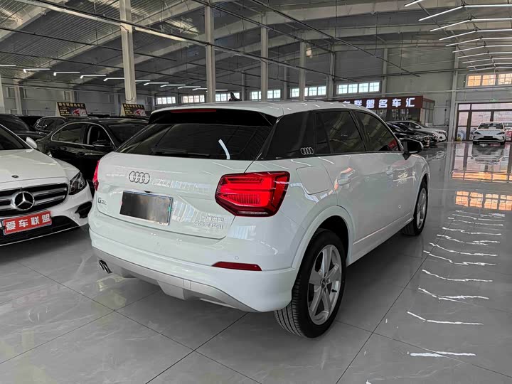 Фото 4 - Audi Q2L