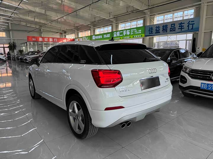 Фото 6 - Audi Q2L