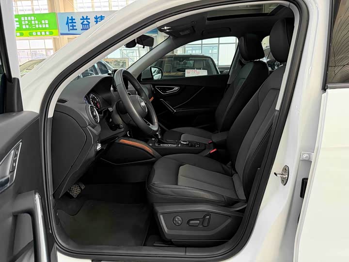 Фото 8 - Audi Q2L