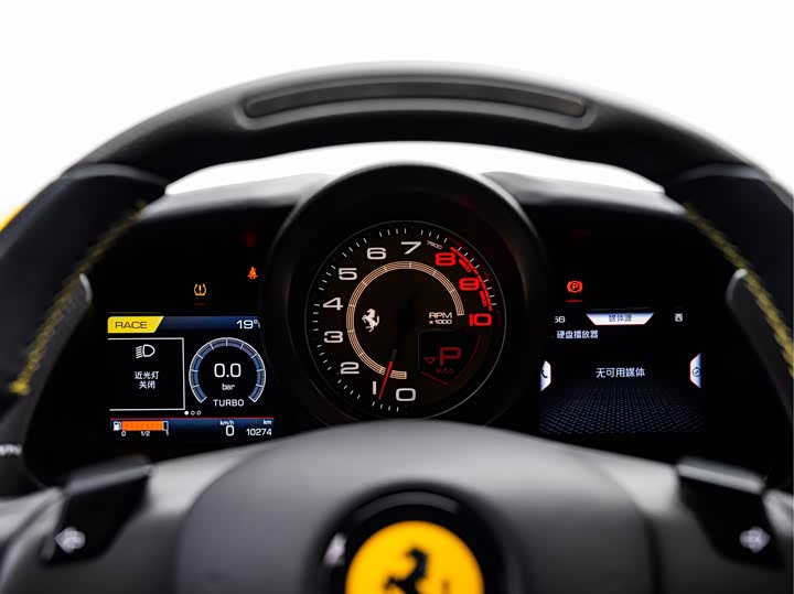 Фото 15 - Ferrari F8