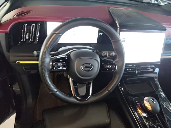 Фото 14 - GAC Trumpchi M8